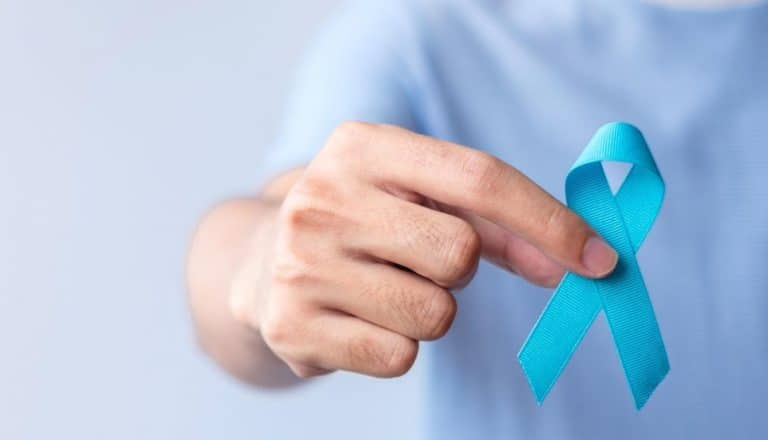 Entenda a importância da prevenção, dos exames e dos hábitos saudáveis para uma vida longa e com qualidade. novembro azul saúde do homem