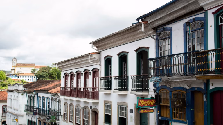 algumas casas residenciais. Qual melhor seguro